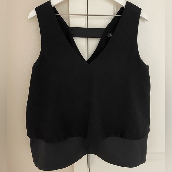 Banana Republic Tier Double V-Neck Sleeveless Blouse Top, Black Mixed Media LP - Picture 1 of 6